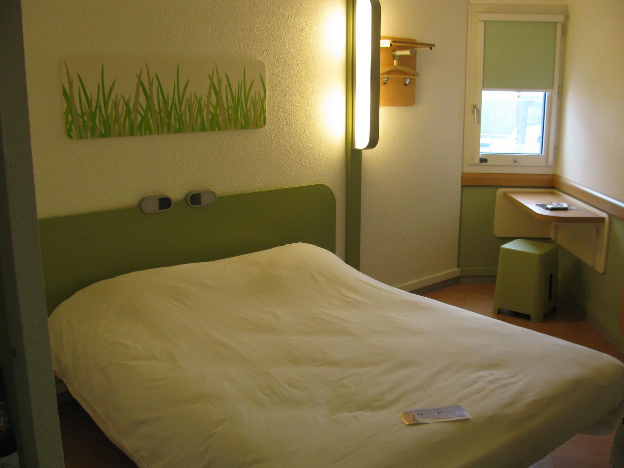 Ibis Budget Nice Aeroport Esterno foto
