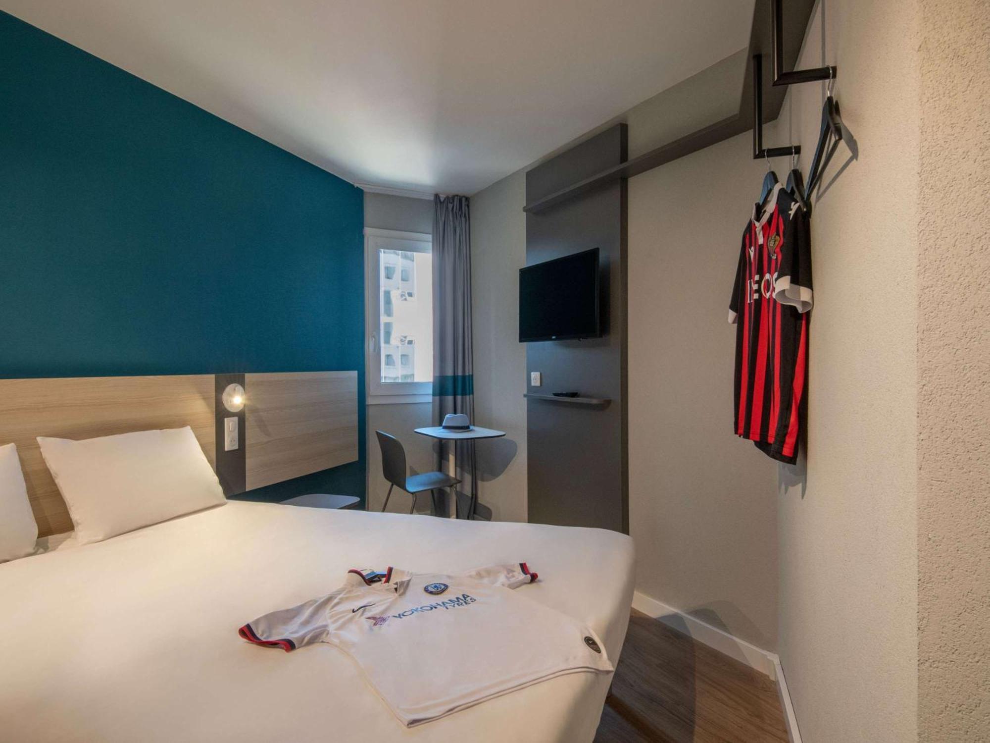 Ibis Budget Nice Aeroport Esterno foto