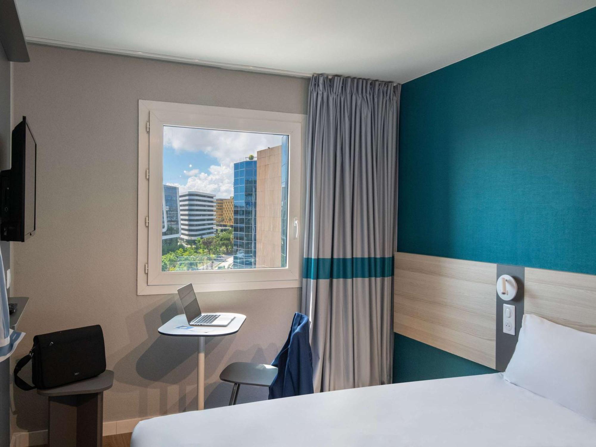 Ibis Budget Nice Aeroport Esterno foto