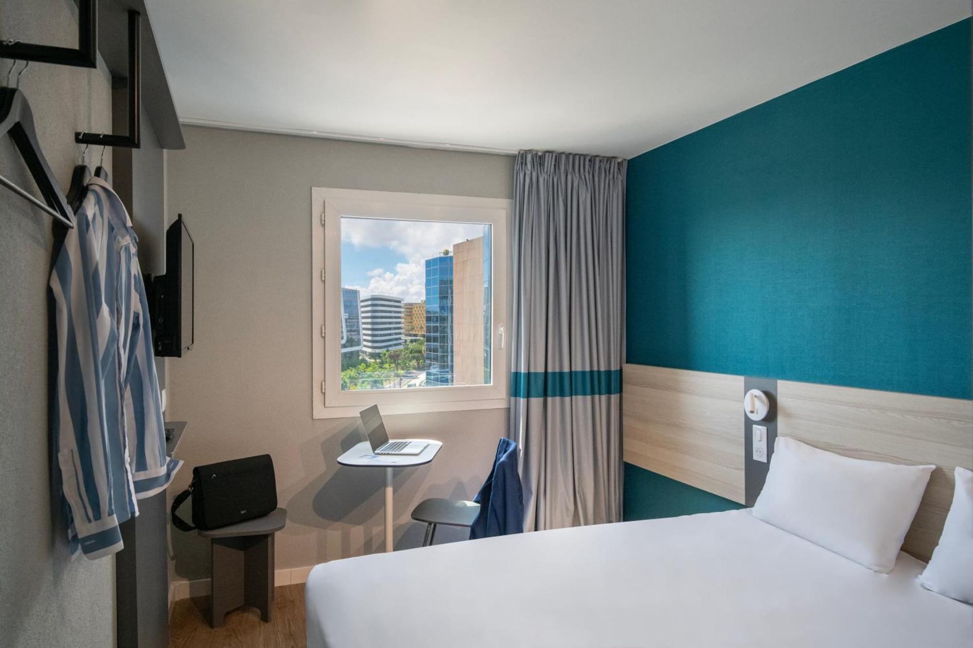 Ibis Budget Nice Aeroport Esterno foto
