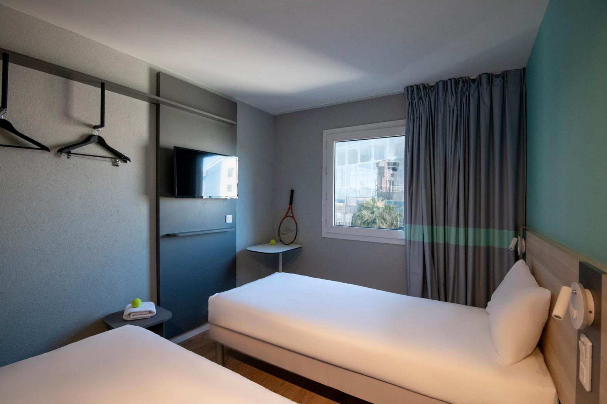 Ibis Budget Nice Aeroport Esterno foto